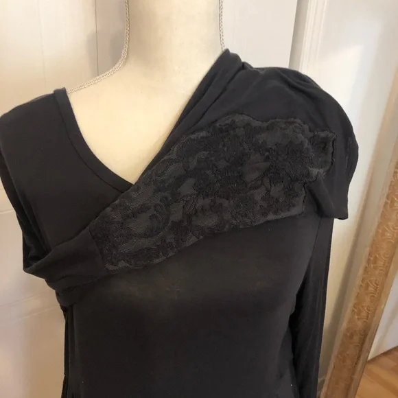 Top - Picture 2 of 4